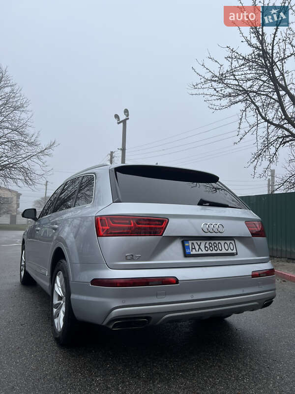 Позашляховик / Кросовер Audi Q7 2018 в Харкові