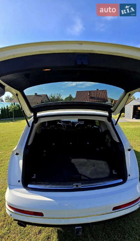 Позашляховик / Кросовер Audi Q7 2015 в Рівному