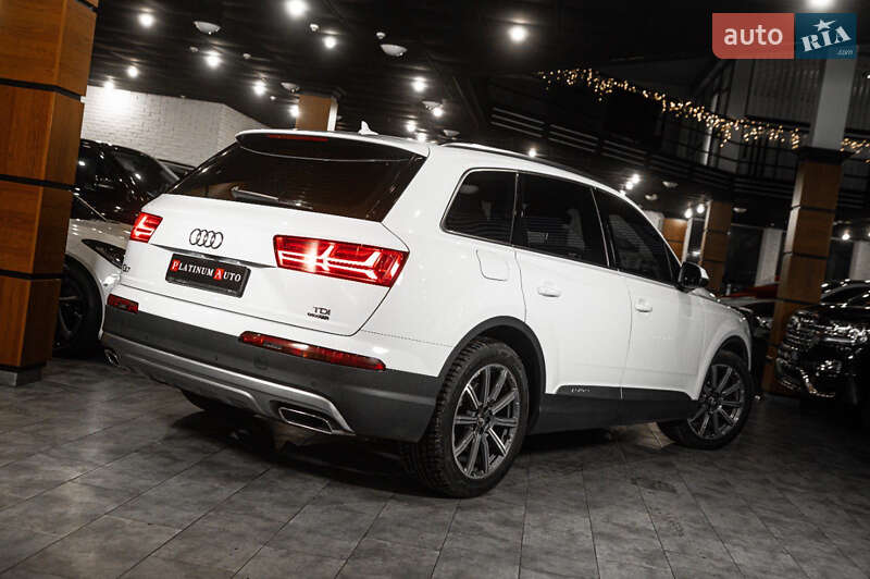 Позашляховик / Кросовер Audi Q7 2017 в Одесі