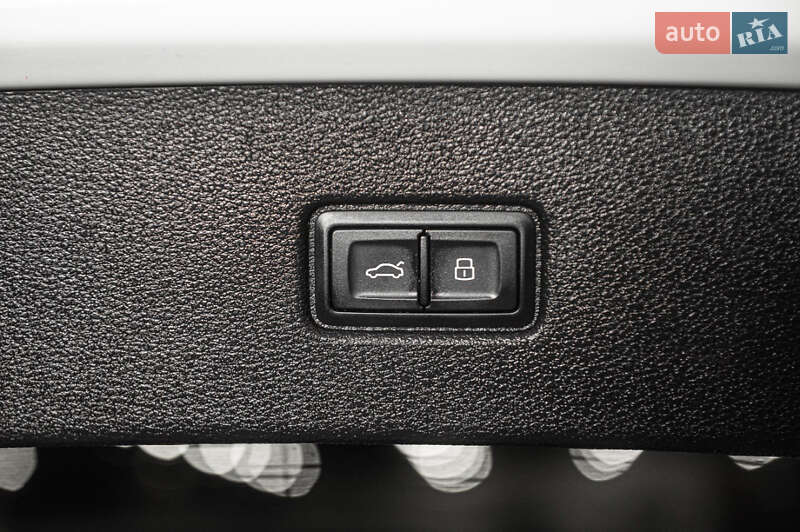 Позашляховик / Кросовер Audi Q7 2017 в Одесі