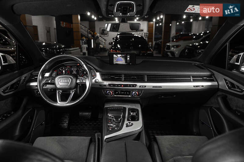 Позашляховик / Кросовер Audi Q7 2017 в Одесі