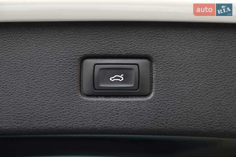 Позашляховик / Кросовер Audi Q7 2020 в Одесі