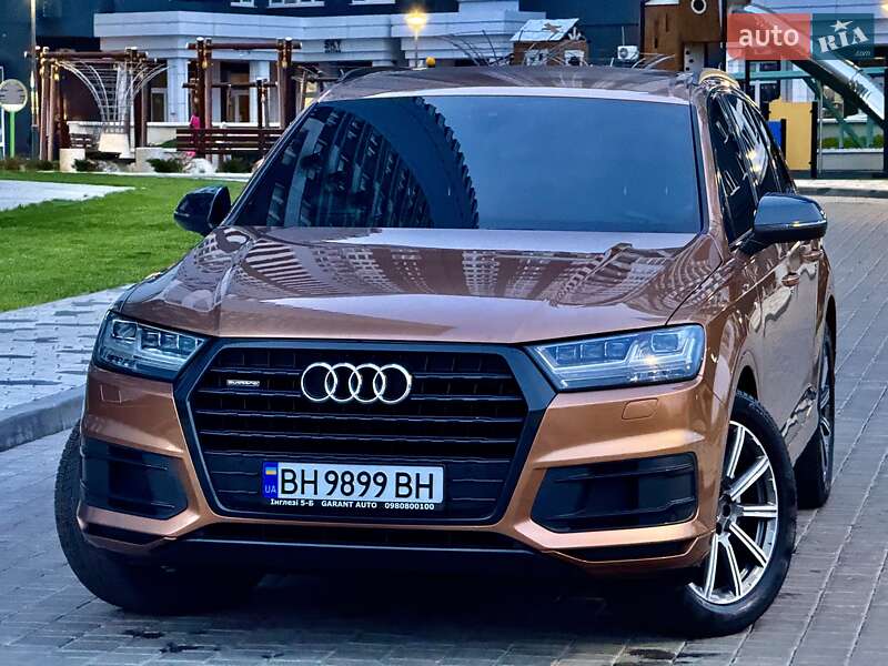 Позашляховик / Кросовер Audi Q7 2017 в Одесі