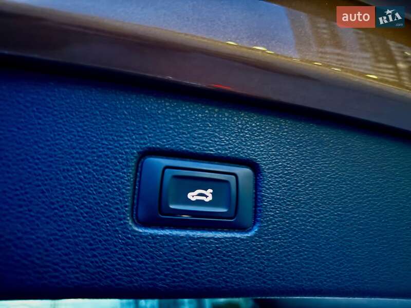 Позашляховик / Кросовер Audi Q7 2017 в Одесі