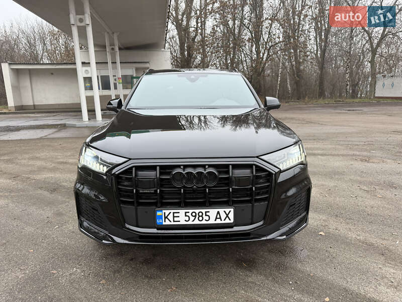 Позашляховик / Кросовер Audi Q7 2023 в Дніпрі