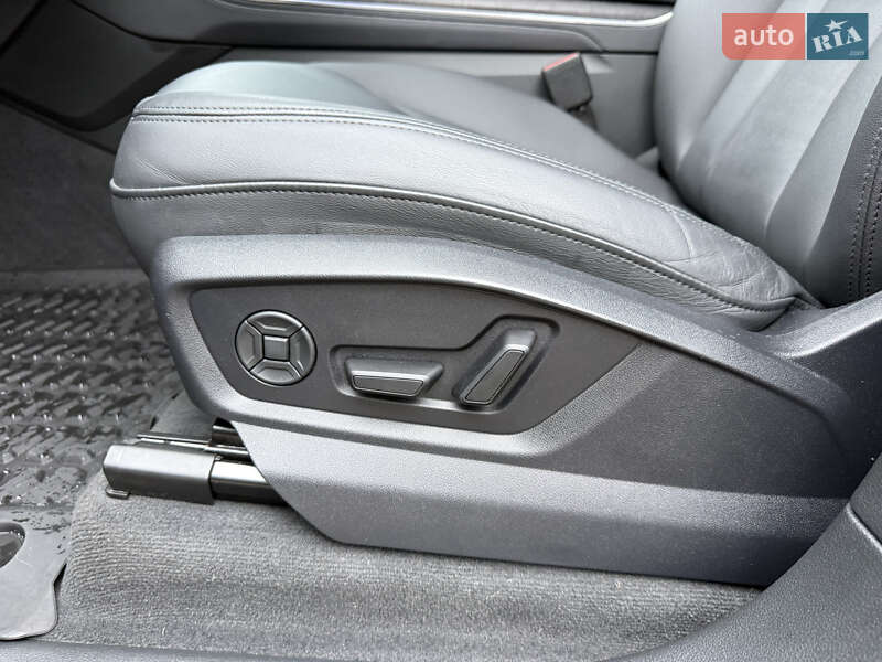 Позашляховик / Кросовер Audi Q7 2023 в Дніпрі