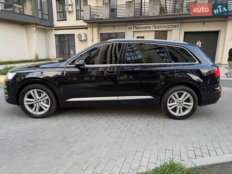 Позашляховик / Кросовер Audi Q7 2015 в Хмельницькому