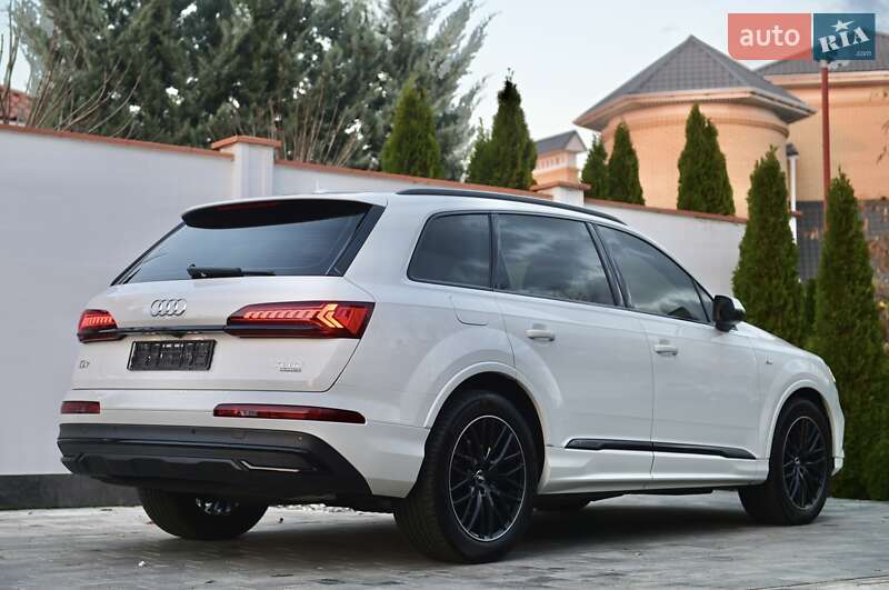 Позашляховик / Кросовер Audi Q7 2020 в Одесі