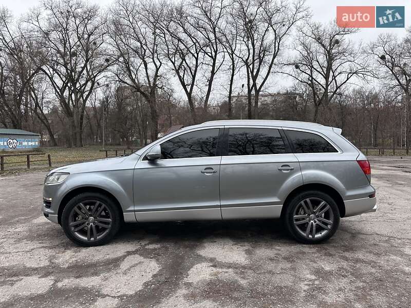 Позашляховик / Кросовер Audi Q7 2006 в Сумах