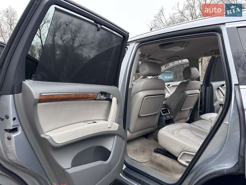 Позашляховик / Кросовер Audi Q7 2006 в Сумах