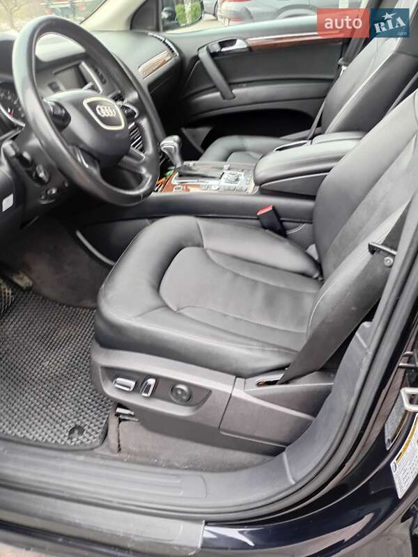 Позашляховик / Кросовер Audi Q7 2012 в Стрию