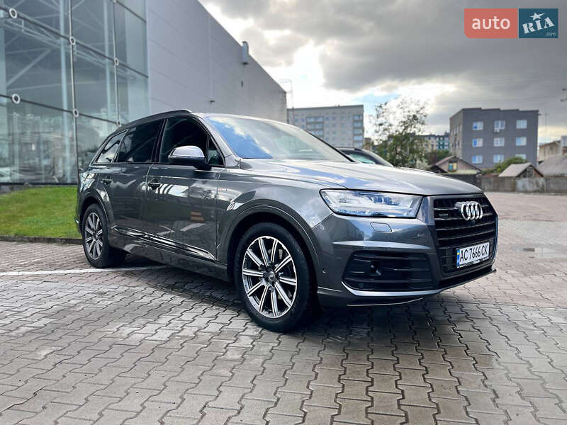 Audi Q7 2016