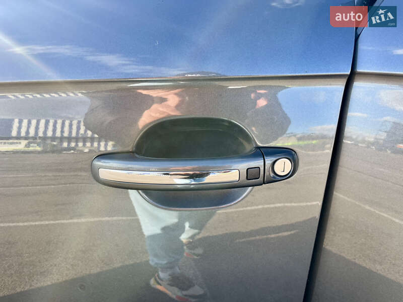 Позашляховик / Кросовер Audi Q7 2015 в Рівному