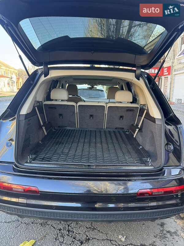 Внедорожник / Кроссовер Audi Q7 2018 в Одессе