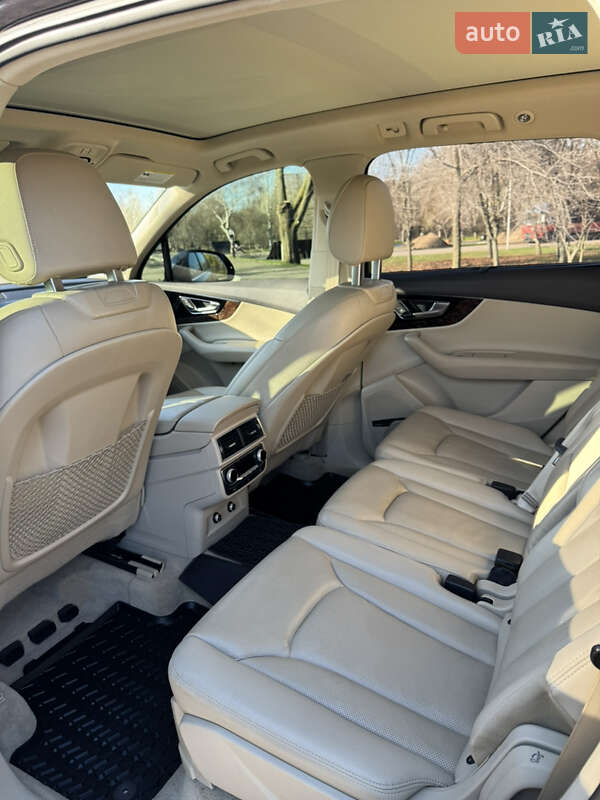 Внедорожник / Кроссовер Audi Q7 2018 в Одессе
