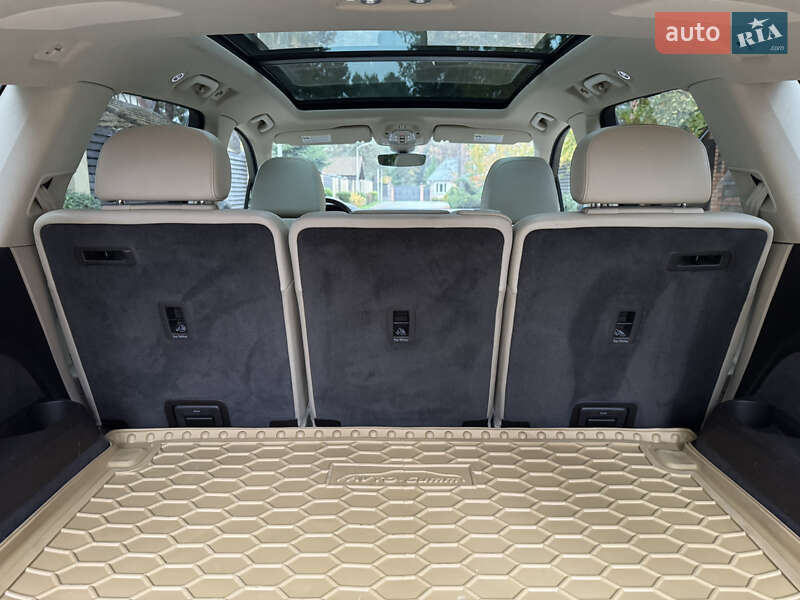 Позашляховик / Кросовер Audi Q7 2017 в Києві