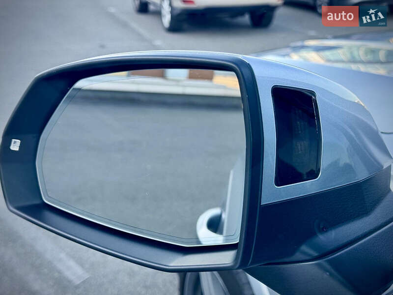 Внедорожник / Кроссовер Audi Q7 2017 в Киеве