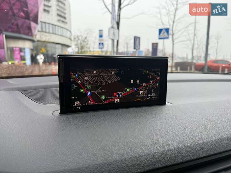 Позашляховик / Кросовер Audi Q7 2016 в Києві