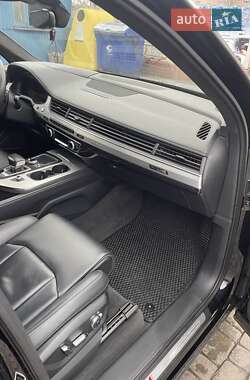 Внедорожник / Кроссовер Audi Q7 2015 в Ивано-Франковске