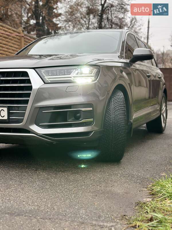 Внедорожник / Кроссовер Audi Q7 2017 в Харькове фото 4 Внедорожник / Кроссовер Audi Q7 2017 в Харькове