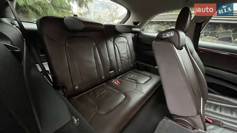 Позашляховик / Кросовер Audi Q7 2015 в Хмельницькому