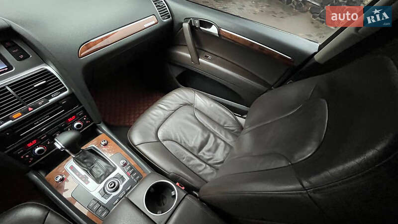 Позашляховик / Кросовер Audi Q7 2015 в Хмельницькому