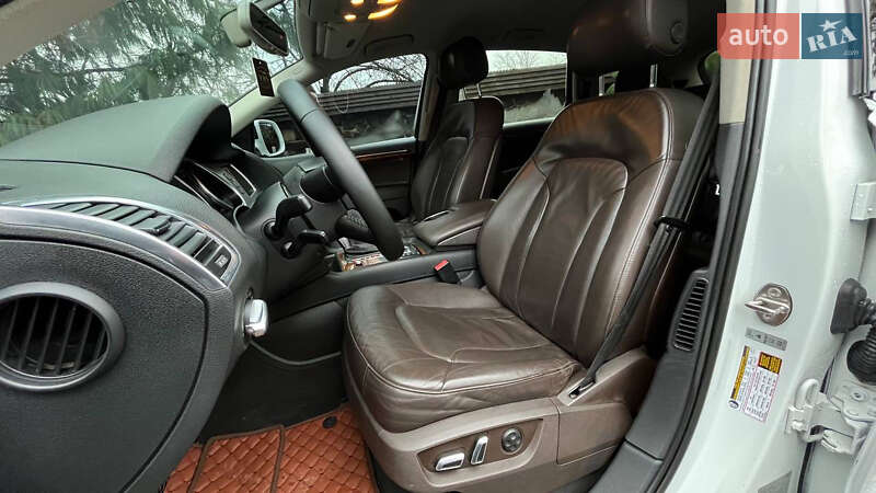 Позашляховик / Кросовер Audi Q7 2015 в Хмельницькому