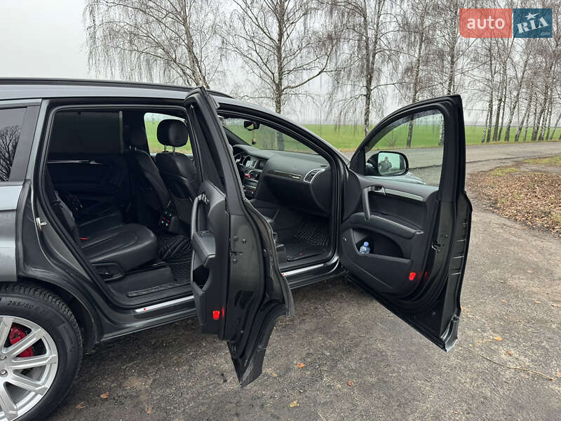 Позашляховик / Кросовер Audi Q7 2015 в Броварах