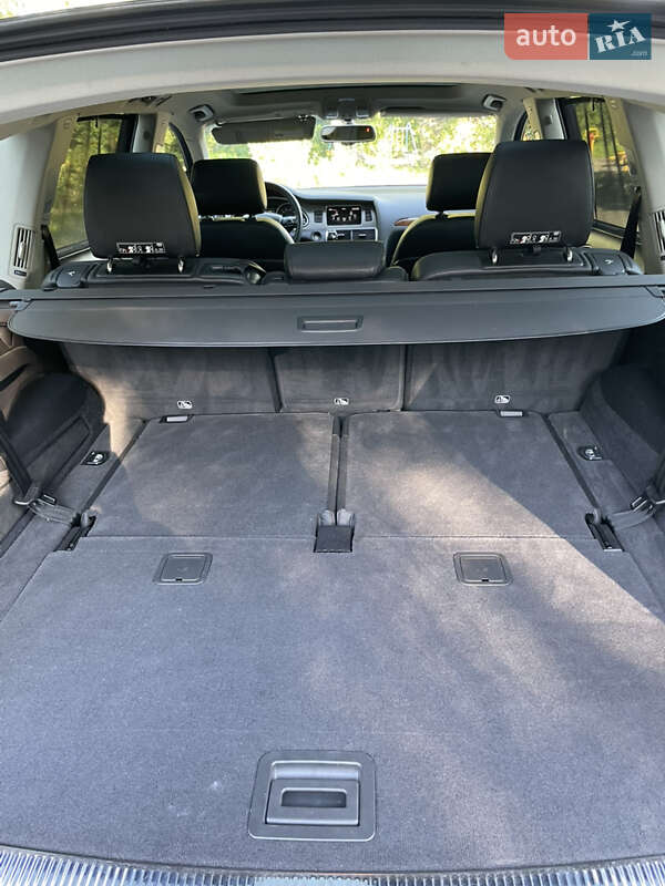 Позашляховик / Кросовер Audi Q7 2014 в Львові