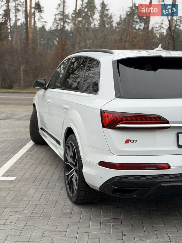 Внедорожник / Кроссовер Audi Q7 2021 в Киеве фото 15 Внедорожник / Кроссовер Audi Q7 2021 в Киеве