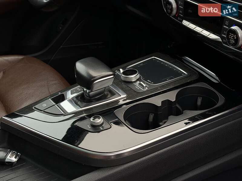 Позашляховик / Кросовер Audi Q7 2016 в Харкові