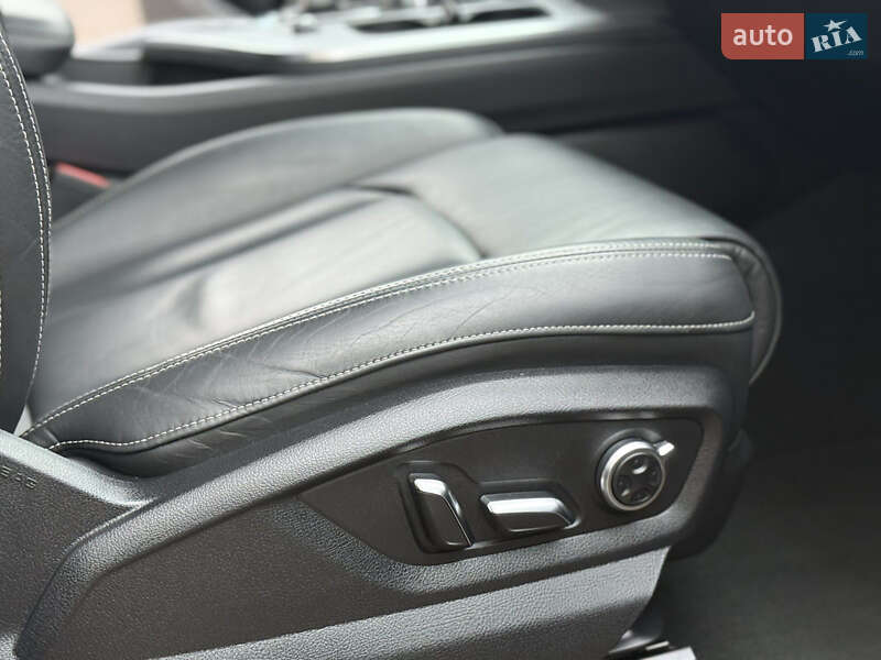 Внедорожник / Кроссовер Audi Q7 2017 в Ровно