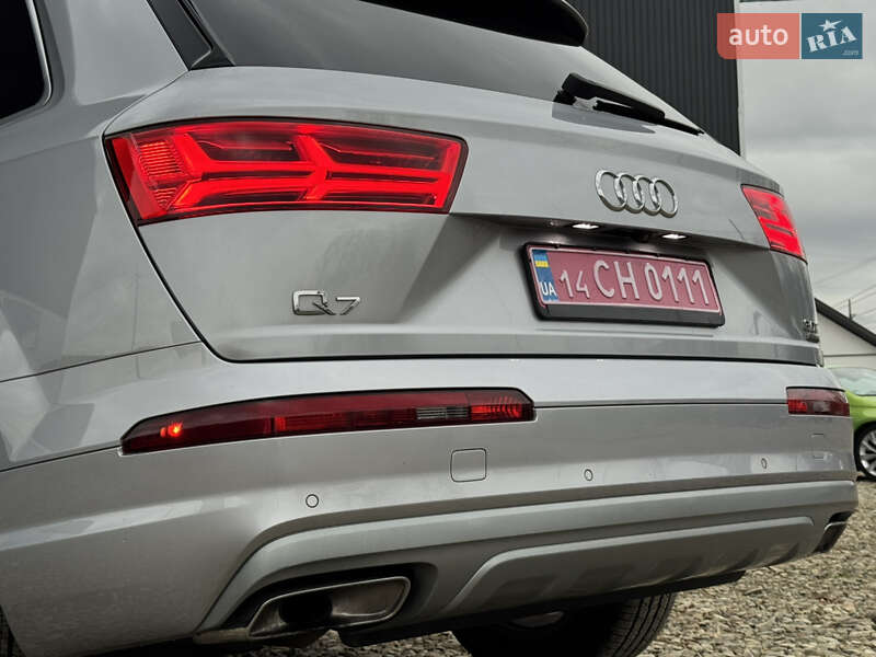 Позашляховик / Кросовер Audi Q7 2015 в Стрию