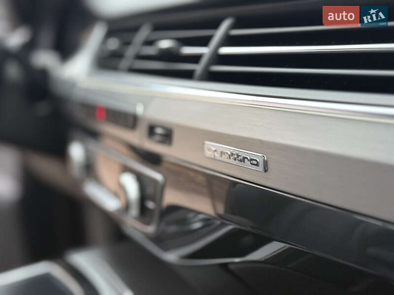 Внедорожник / Кроссовер Audi Q7 2017 в Ровно