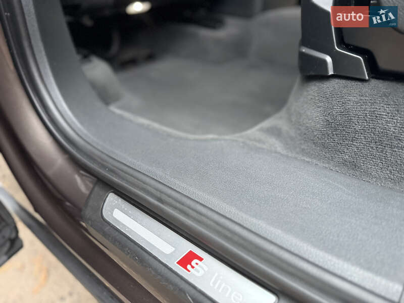 Внедорожник / Кроссовер Audi Q7 2017 в Ровно