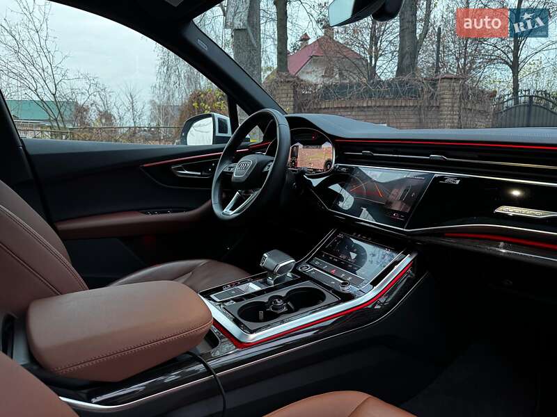 Позашляховик / Кросовер Audi Q7 2023 в Києві фото 42 Позашляховик / Кросовер Audi Q7 2023 в Києві