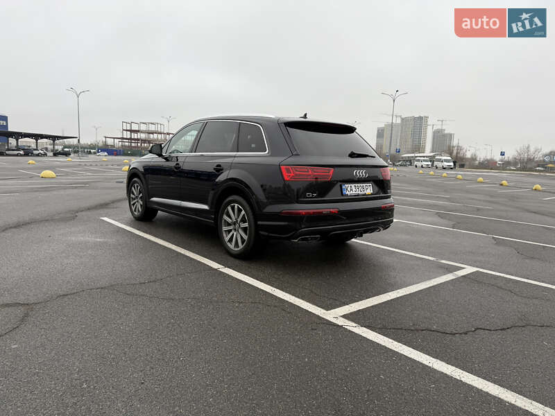 Позашляховик / Кросовер Audi Q7 2017 в Києві фото 15 Позашляховик / Кросовер Audi Q7 2017 в Києві