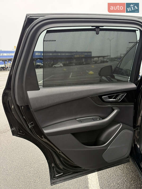 Позашляховик / Кросовер Audi Q7 2017 в Києві фото 21 Позашляховик / Кросовер Audi Q7 2017 в Києві