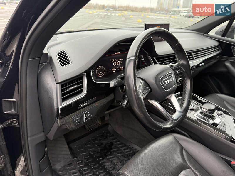 Позашляховик / Кросовер Audi Q7 2017 в Києві фото 24 Позашляховик / Кросовер Audi Q7 2017 в Києві