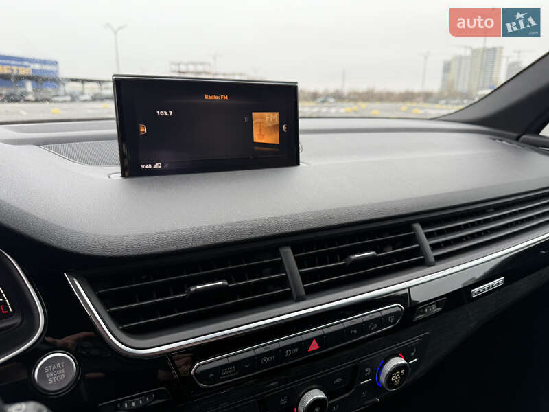 Позашляховик / Кросовер Audi Q7 2017 в Києві фото 29 Позашляховик / Кросовер Audi Q7 2017 в Києві