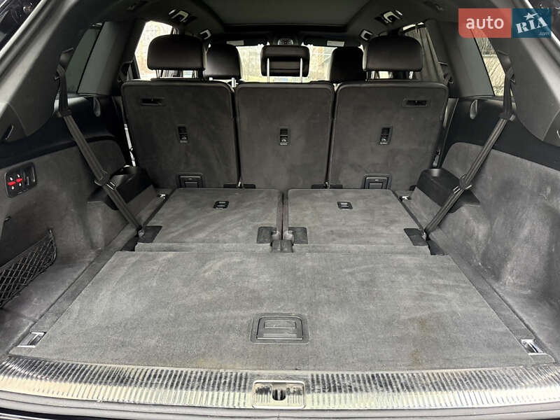 Позашляховик / Кросовер Audi Q7 2017 в Києві фото 39 Позашляховик / Кросовер Audi Q7 2017 в Києві