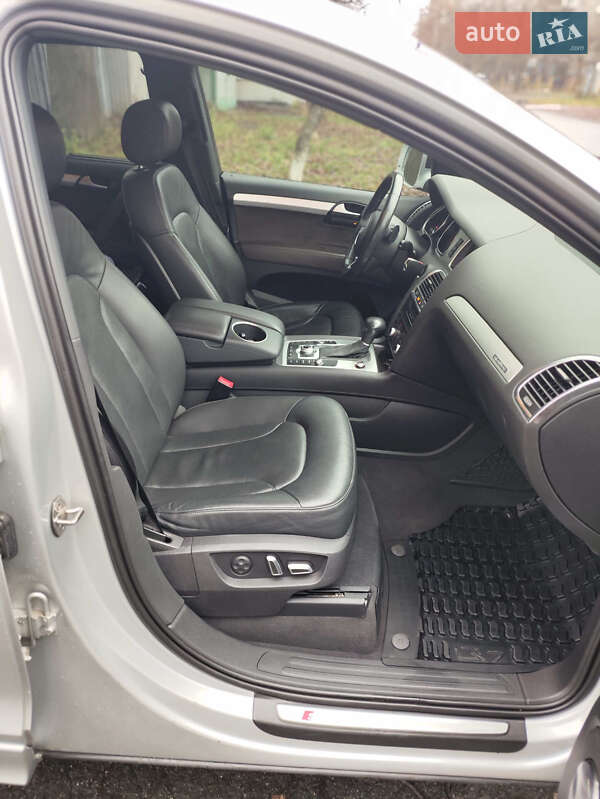 Позашляховик / Кросовер Audi Q7 2014 в Вінниці