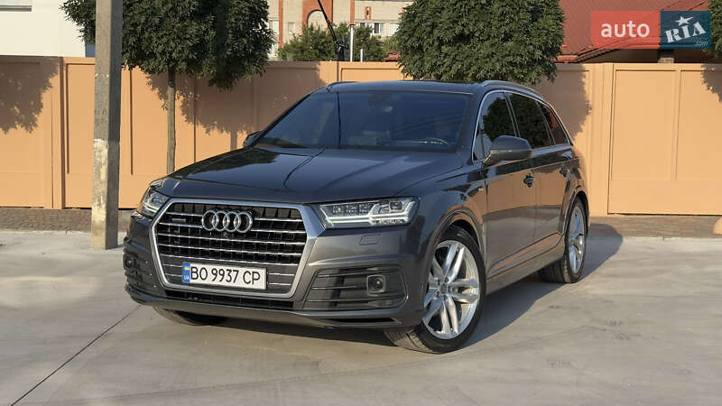 Внедорожник / Кроссовер Audi Q7 2016 в Павлограде