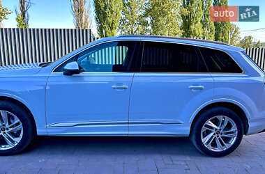 Позашляховик / Кросовер Audi Q7 2022 в Тернополі