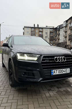 Позашляховик / Кросовер Audi Q7 2016 в Калуші