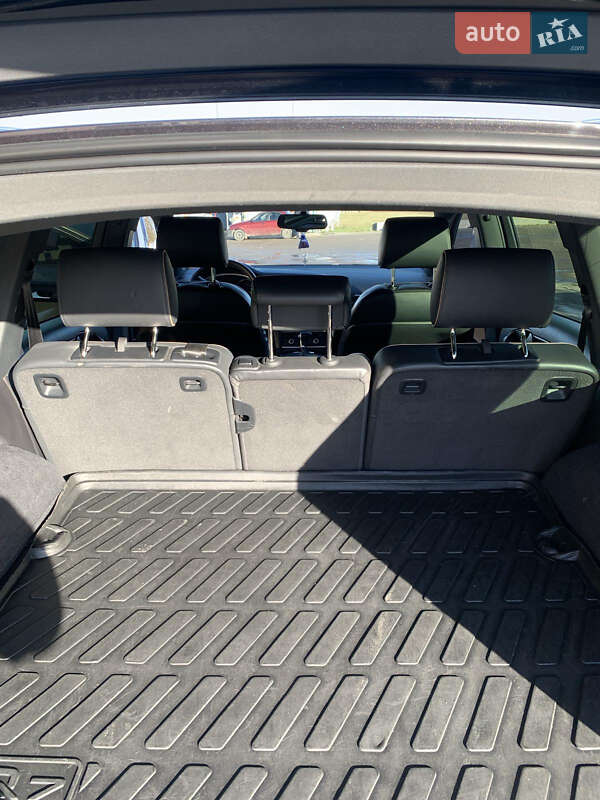 Позашляховик / Кросовер Audi Q7 2013 в Буську