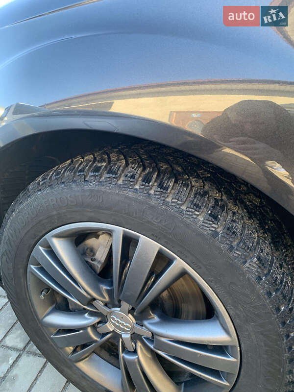 Позашляховик / Кросовер Audi Q7 2013 в Буську