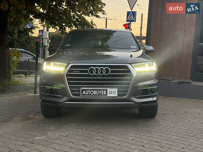 Позашляховик / Кросовер Audi Q7 2016 в Чернівцях фото 3 Позашляховик / Кросовер Audi Q7 2016 в Чернівцях