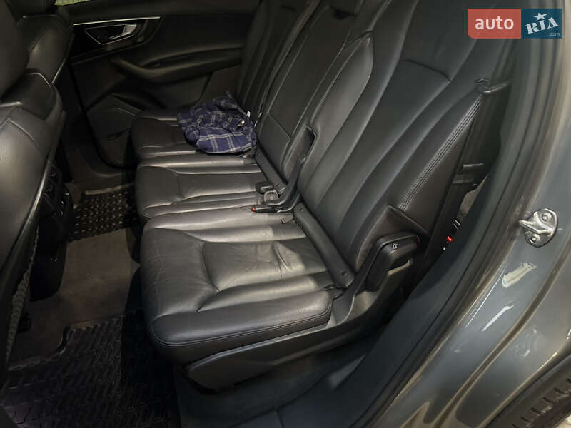 Позашляховик / Кросовер Audi Q7 2016 в Чернівцях фото 22 Позашляховик / Кросовер Audi Q7 2016 в Чернівцях