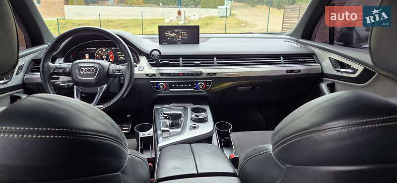 Позашляховик / Кросовер Audi Q7 2017 в Яремчі